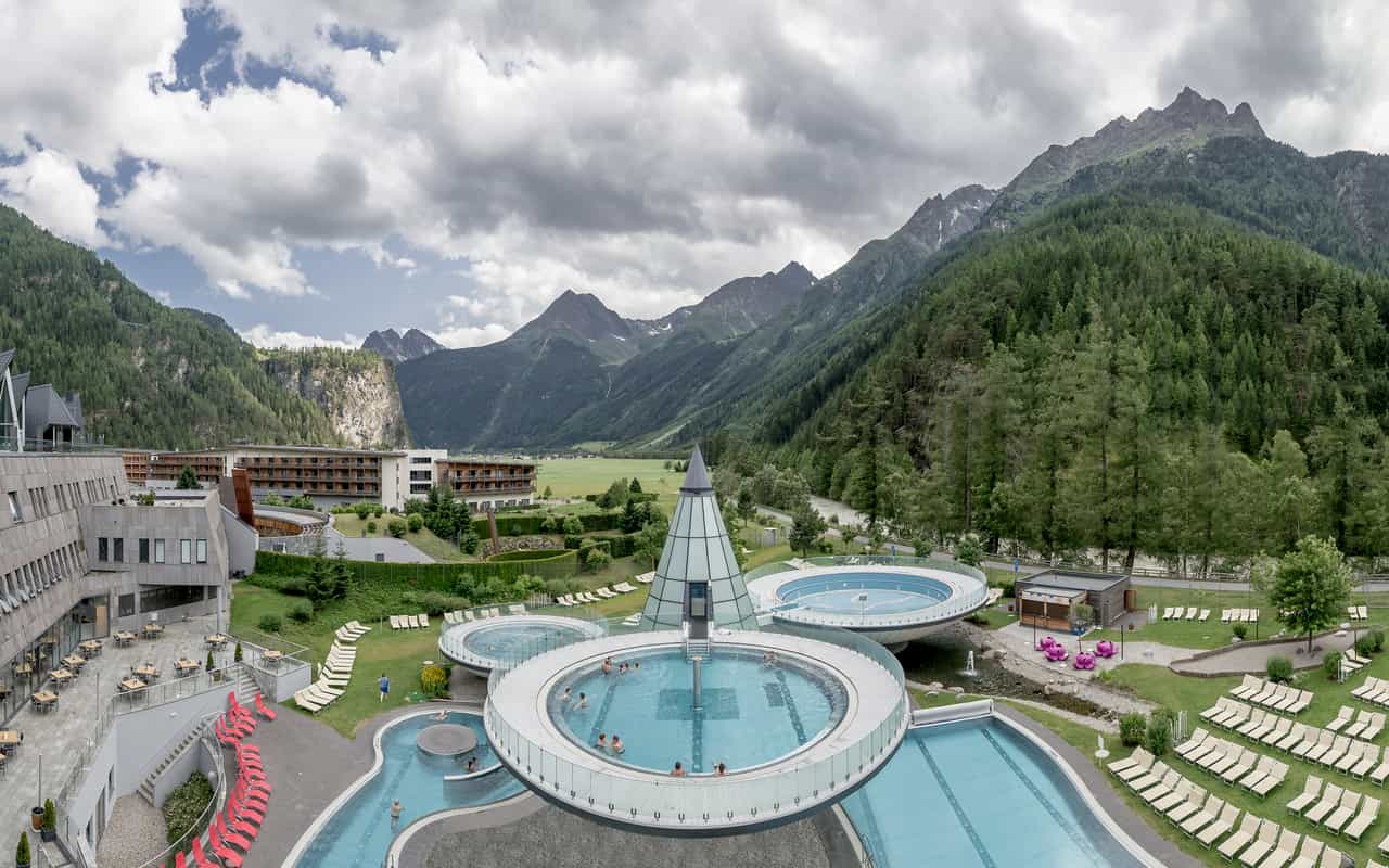 AquaDome outdoor area