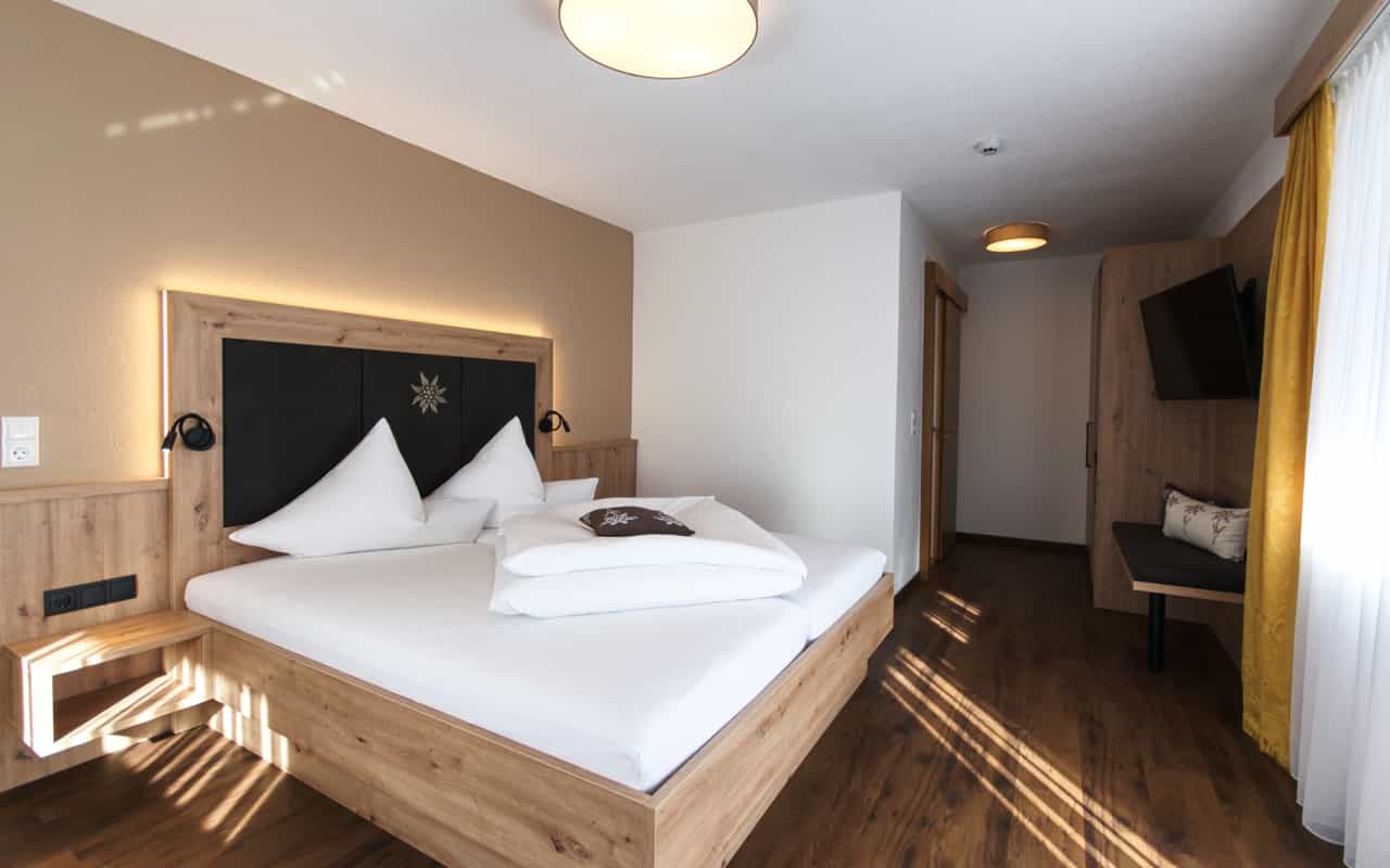 Apartment 3 bedroom 1